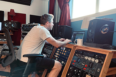 San Jacinto College alumnus Matt Teel in audio recording studio